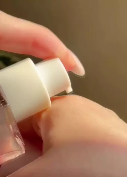 Текстура сыворотки с ниацинамидом и цинком Dr. Althea Niacinamide Purity Serum