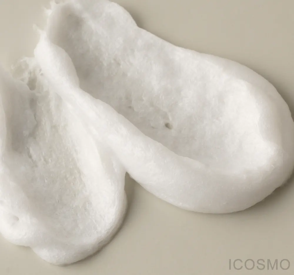 Текстура пенки для умывания Fraijour Heartleaf Blemish pH Balanced Cleansing Foam