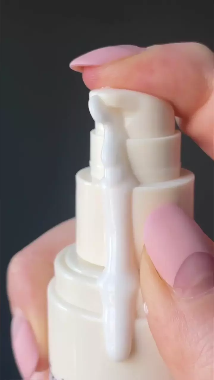 Текстура сироватки Fraijour Retin-Collagen 3D Core Ampoule