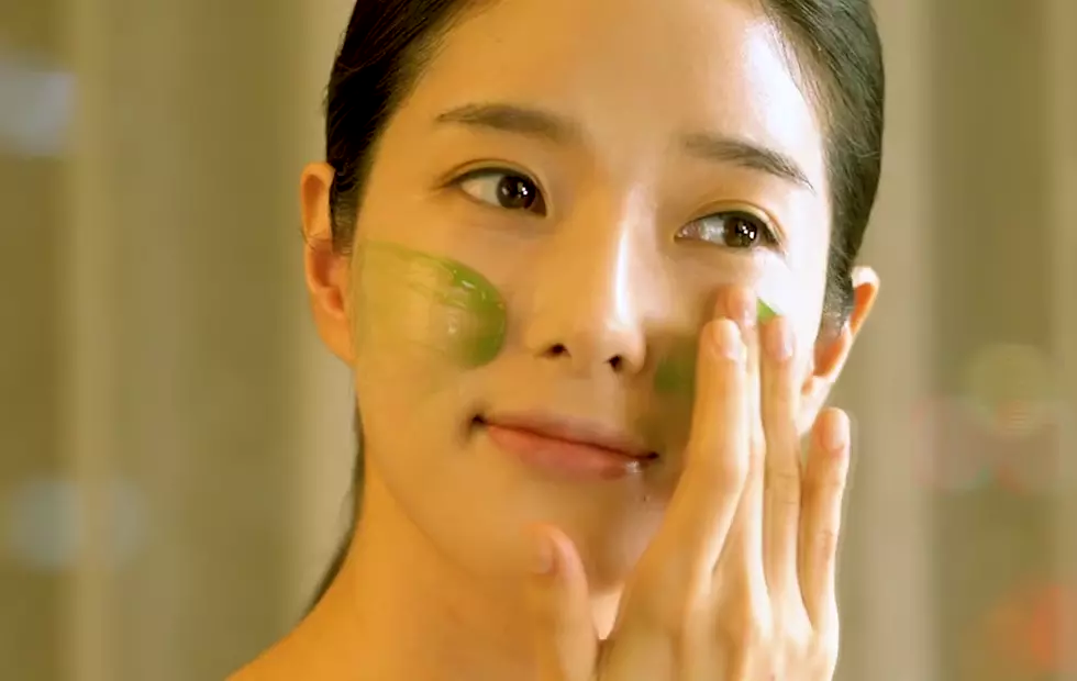 Як користуватися гелем Medi peel Algo-Tox Deep Clear