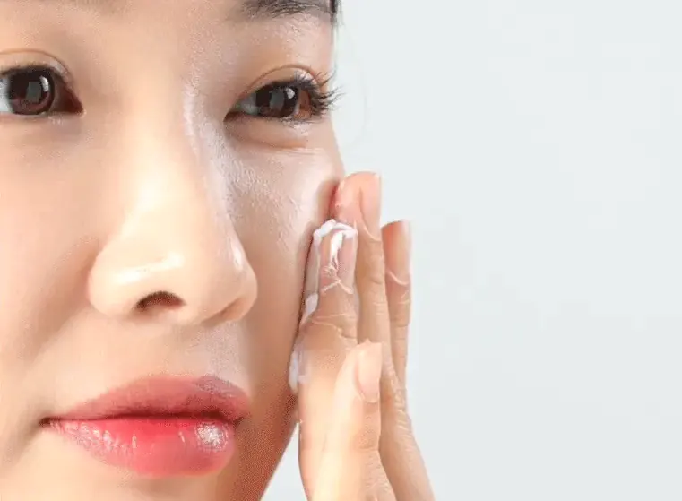 Текстура пенки Medi peel Peptide 9 Aqua Essence Facial Cleanser