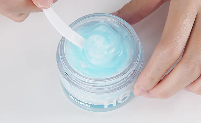 Соединение двух фаз крема Medi peel Power Aqua H8 Cream