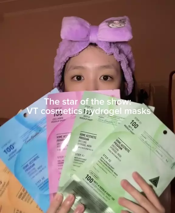 Як користуватися гідрогелевою маскою VT Cosmetics VITA-LIGHT REEDLE SHOT 100 2-STEP HYDROGEL MASK